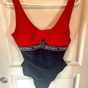 Tommy Hilfiger Swimsuit Band Logo Color-Block One-Piece Scoop Cut Out Medium